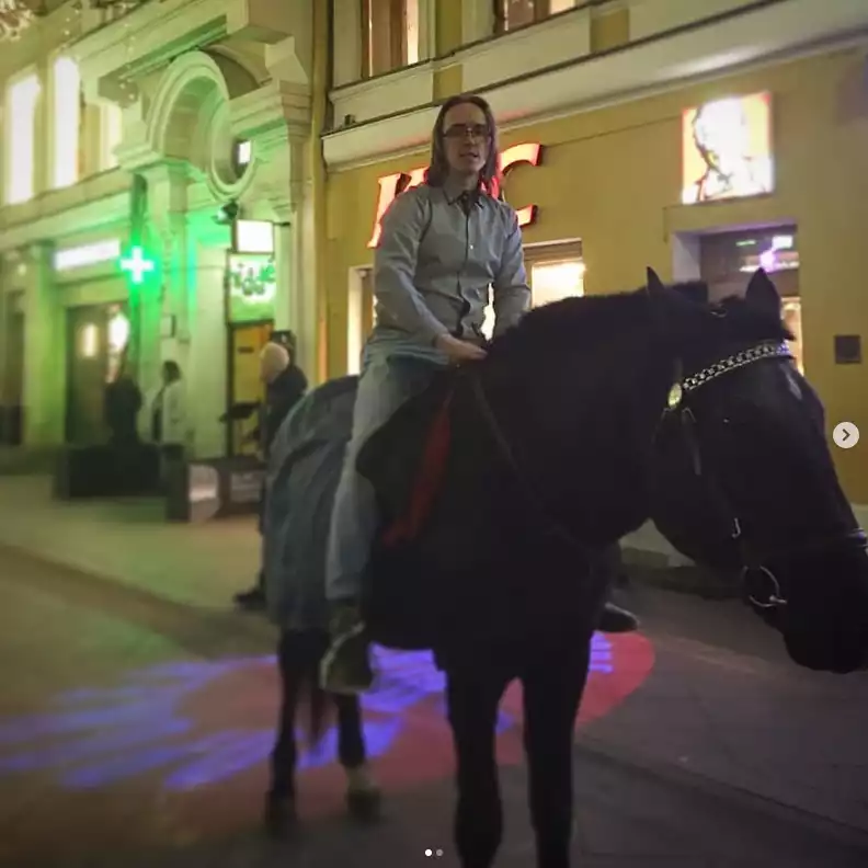Любой стартап начинается с идеи. Которую: