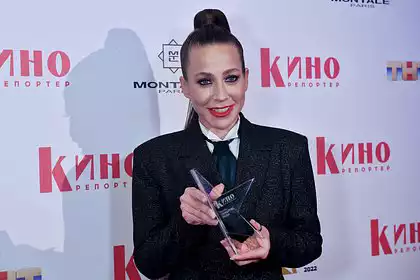 Ведущая Первого канала призналась в желании придушить обидчиков дочери